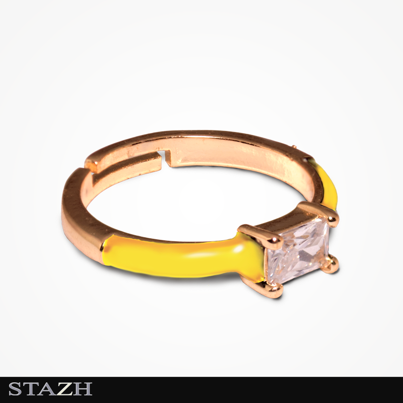 Cubic zirconia-ring