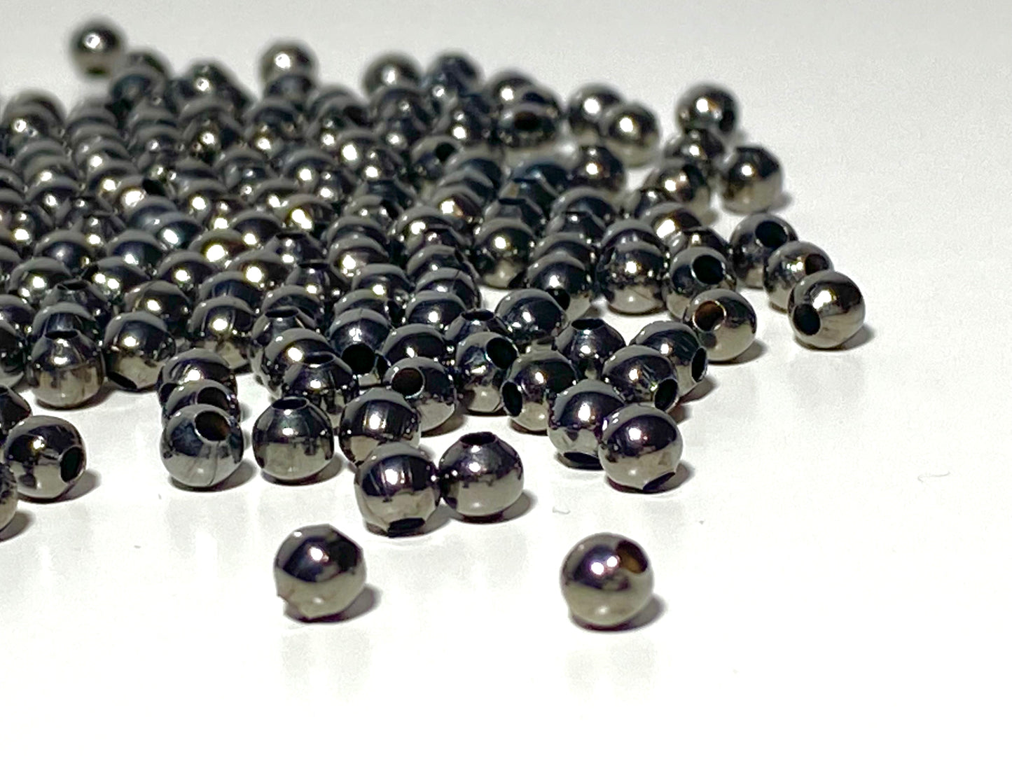 Pärlor Gunmetal 4mm